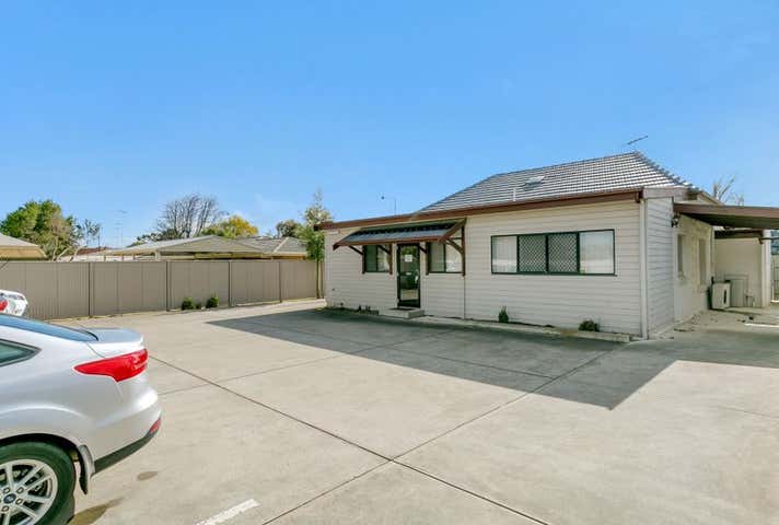 100 Adelaide Road Murray Bridge SA 5253 - Image 13