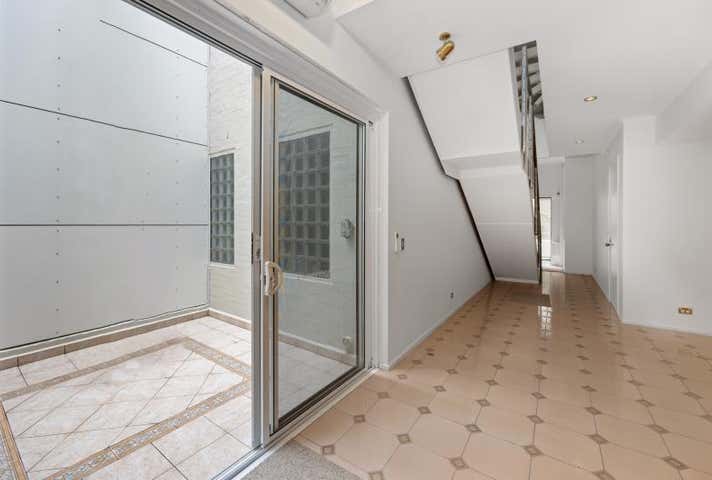 3/18 Davisons Place Melbourne VIC 3000 - Image 5