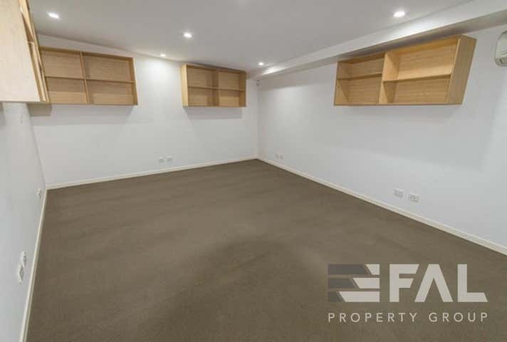 Unit 2, 17 Commercial Drive Ashmore QLD 4214 - Image 10
