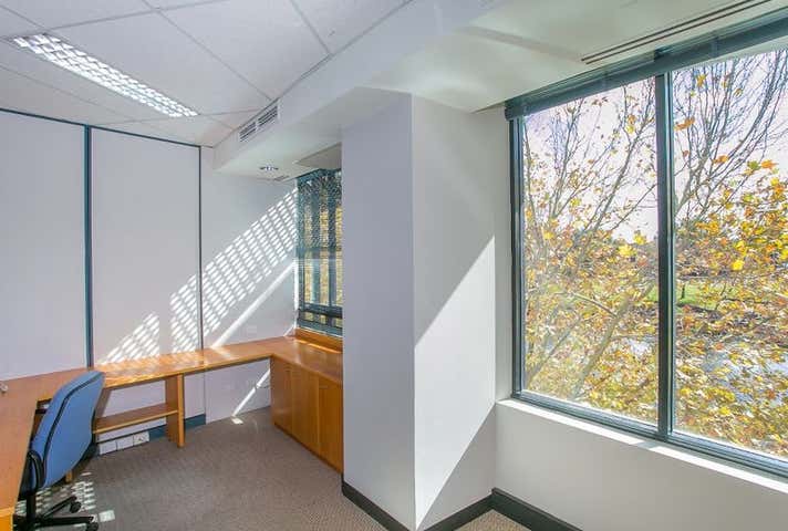 3 / 10 Eastbrook Terrace East Perth WA 6004 - Image 1