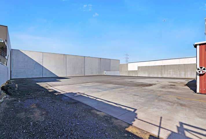 16 Muros Place Midvale WA 6056 - Image 4