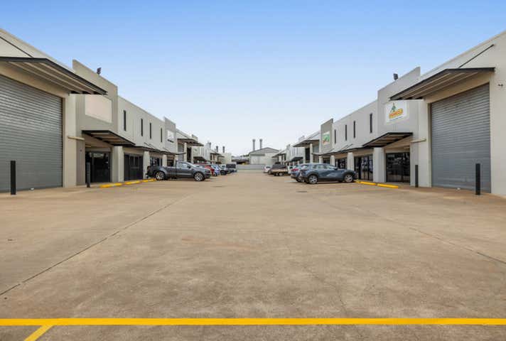 8/24 Carroll Street Wilsonton QLD 4350 - Image 7