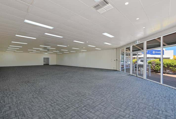 5/8-10 Commodore Drive Rockingham WA 6168 - Image 5