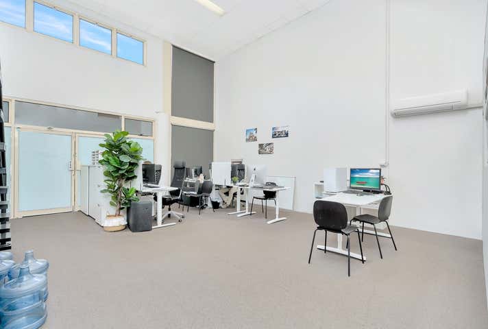 Unit 4 , 385 Oxley Drive Runaway Bay QLD 4216 - Image 4