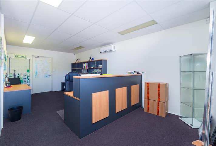 2/35 Mordaunt Circuit Canning Vale WA 6155 - Image 2