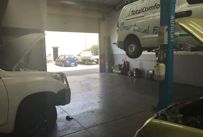 Unit 2, 7 Action Pl Wangara WA 6065 - Image 13