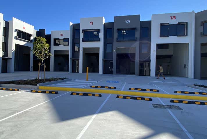 3 Flagstone Drive Burleigh Heads QLD 4220 - Image 9