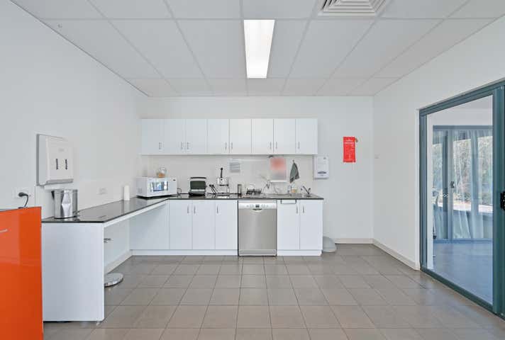 10 Brodie-Hall Drive Bentley WA 6102 - Image 12