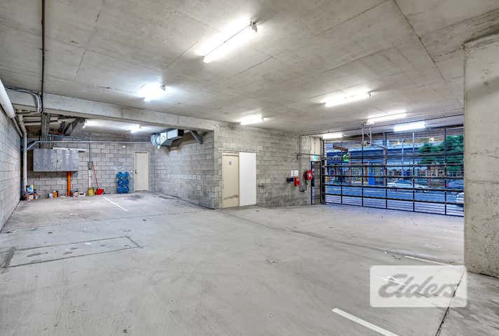 15 Harries Road Coorparoo QLD 4151 - Image 10