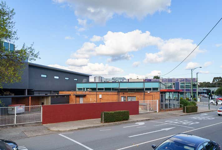 9-11 Chapel Street Blackburn VIC 3130 - Image 14