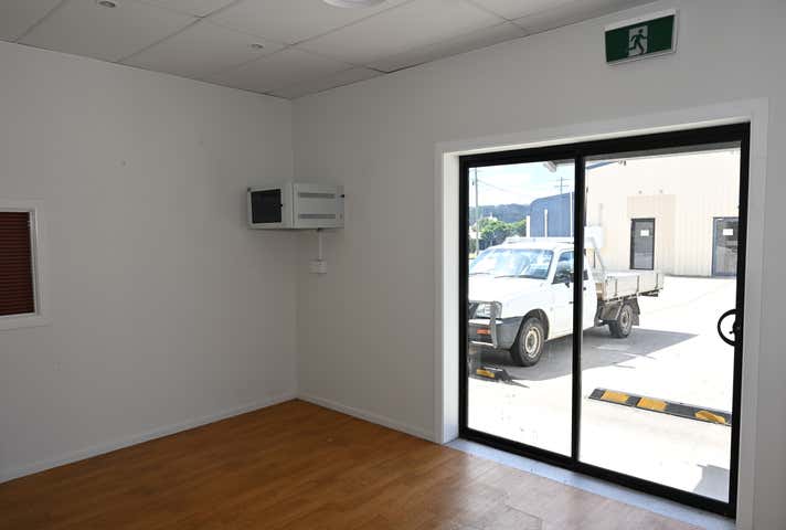 Shop C 15-17 Davadi Street, Stanthorpe, 15 Davadi Street Stanthorpe QLD 4380 - Image 4