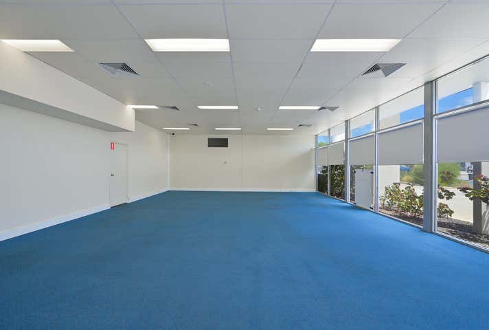 2/30 Discovery Drive Bibra Lake WA 6163 - Image 9