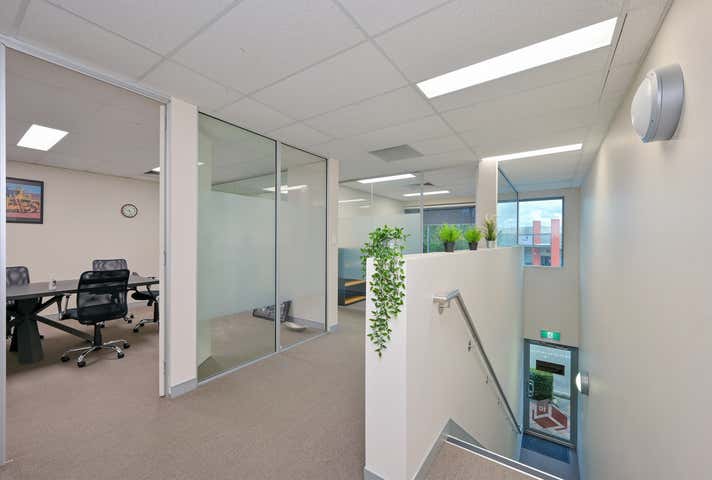 10/41 Catalano Circuit Canning Vale WA 6155 - Image 9