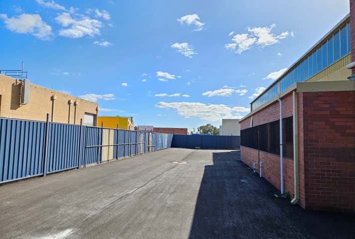 4 Barnett Court Morley WA 6062 - Image 9