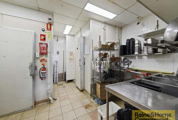 6/1 Patricks Road Arana Hills QLD 4054 - Image 9