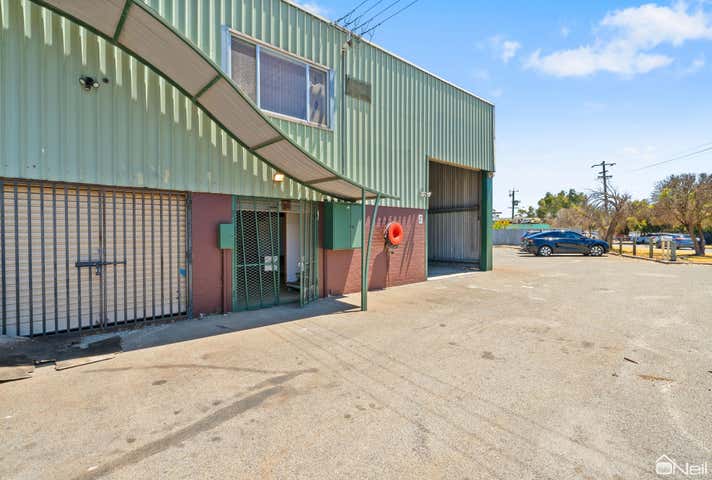 2/3 Lockhart Road Kelmscott WA 6111 - Image 1