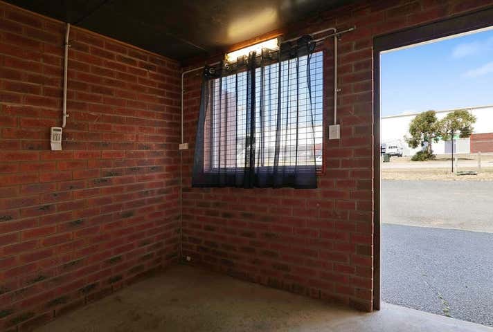 244 Treasure Road Welshpool WA 6106 - Image 8