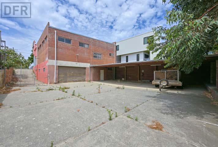 216 South Street White Gum Valley WA 6162 - Image 9