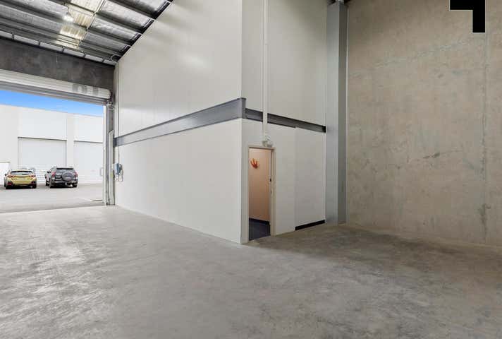 18/22-30 Wallace Avenue Point Cook VIC 3030 - Image 2