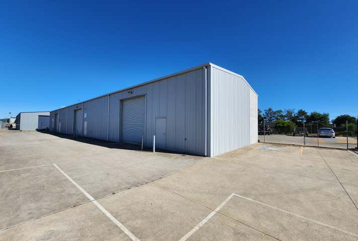 1/14 Tuppen Drive Sebastopol VIC 3356 - Image 6