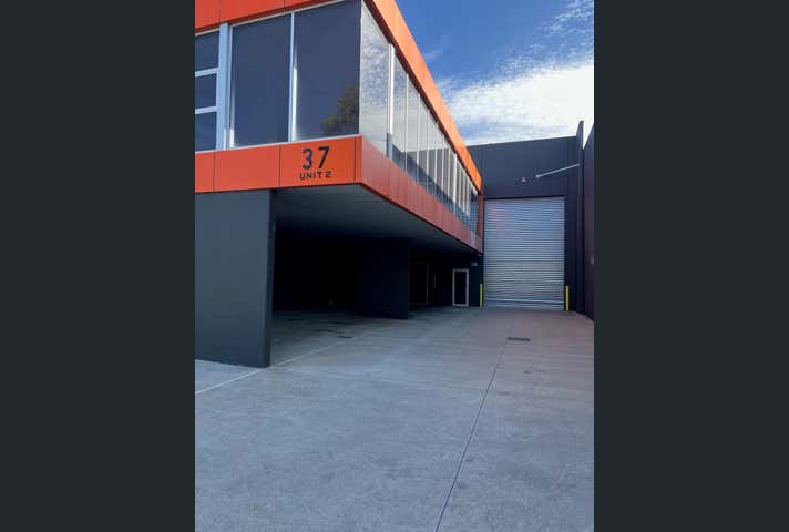 Unit  2, 37 Ravenhall Way Ravenhall VIC 3023 - Image 1