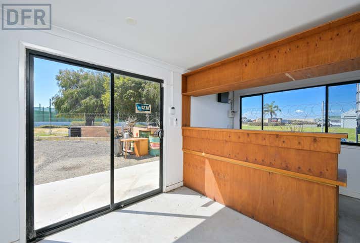2 Dalloway Road Port Kennedy WA 6172 - Image 12
