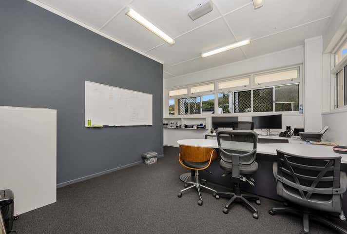 2/36-40 Ingham Road West End QLD 4810 - Image 5