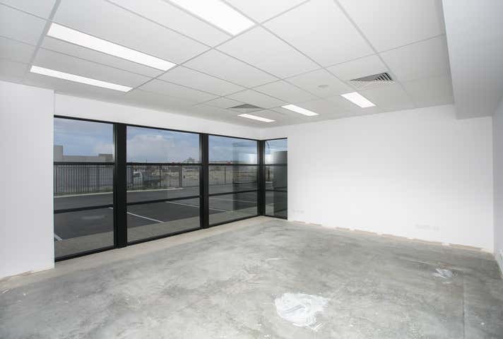 16 Brewer Road Canning Vale WA 6155 - Image 8