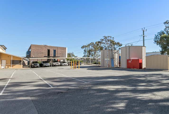 35 Peel Road O'Connor WA 6163 - Image 26