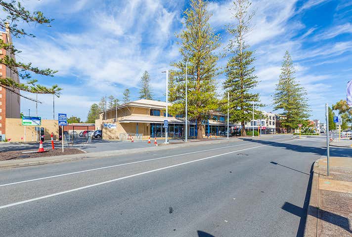 56 Marine Terrace Fremantle WA 6160 - Image 12