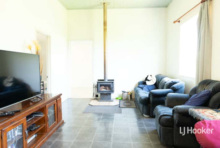 33 High Street Wallumbilla QLD 4428 - Image 20