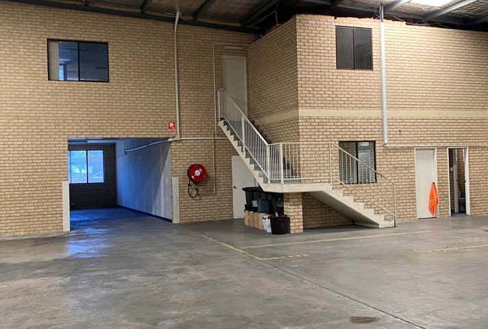 70 Kent Way Malaga WA 6090 - Image 12