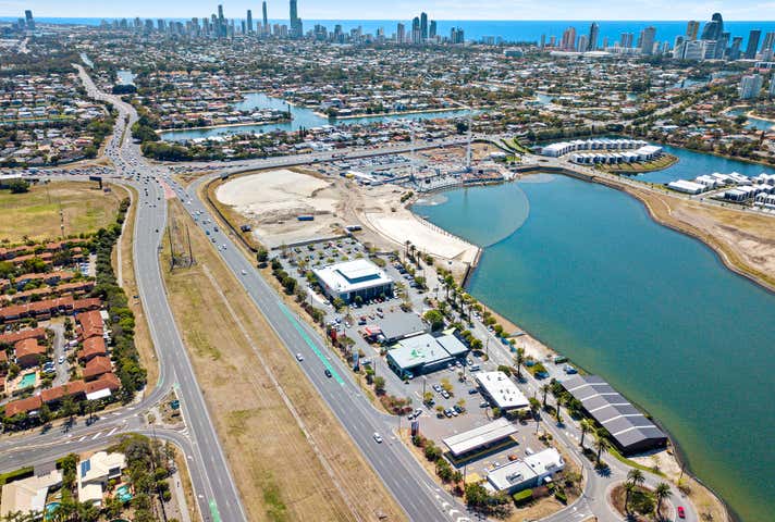 1a/1 Lakeview Boulevard Mermaid Waters QLD 4218 - Image 8