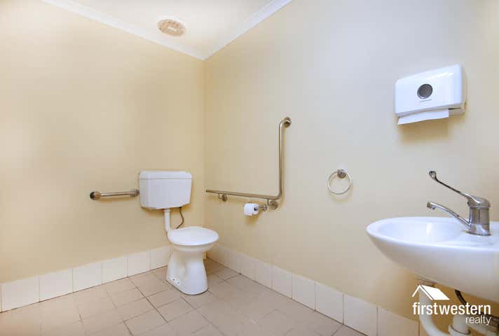 4/21 Warman Street Neerabup WA 6031 - Image 17