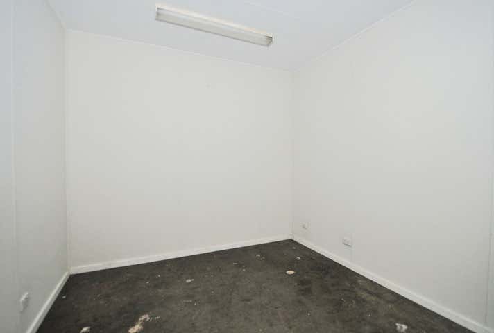 3/74 Collins Street Kangaroo Flat VIC 3555 - Image 6
