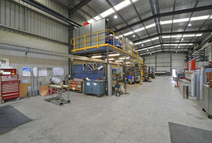 12 Graham Court Pakenham VIC 3810 - Image 4