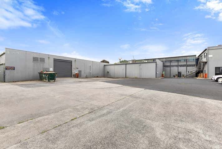 30 Coora Road Oakleigh South VIC 3167 - Image 9