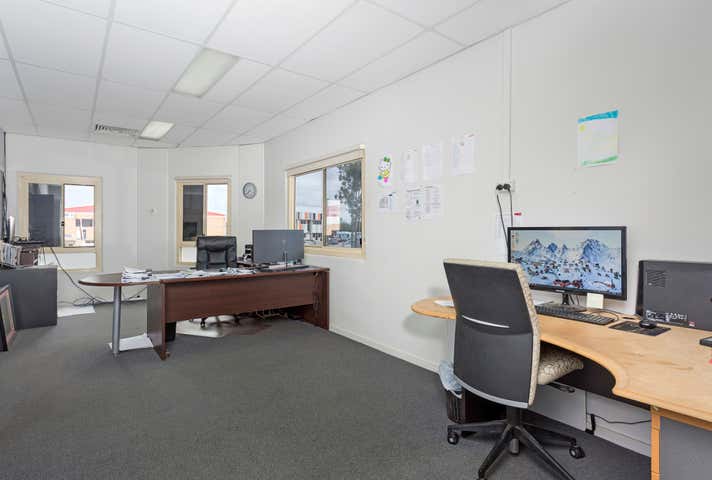 Sold - 1, 34 Curtis Road Mulgrave NSW 2756 - Image 4