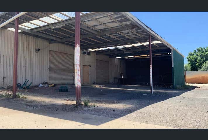 89 RUFUS ST Epping VIC 3076 - Image 3