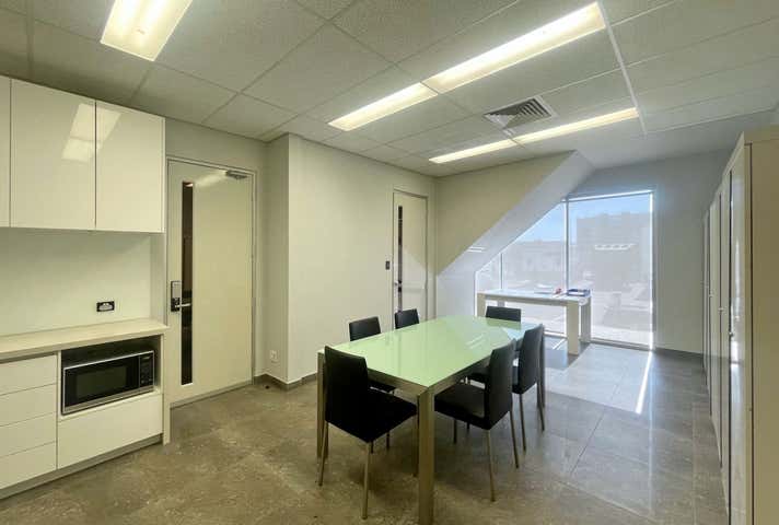 60 Distinction Road Wangara WA 6065 - Image 9