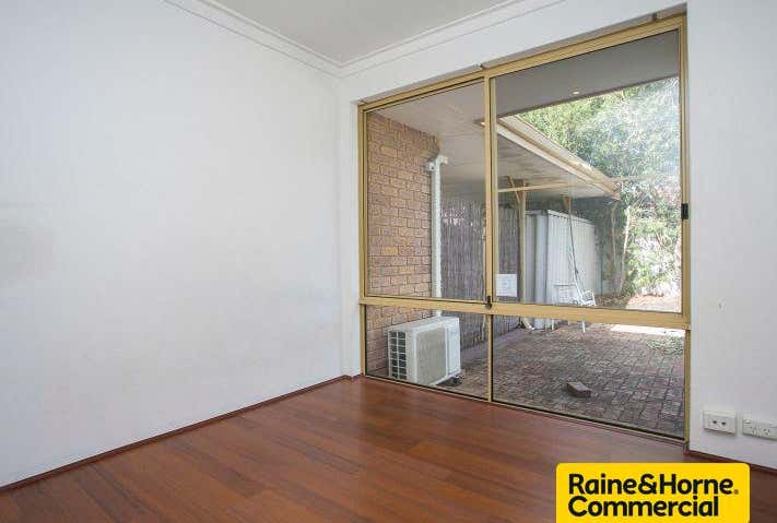 88 Farrington Road Leeming WA 6149 - Image 11