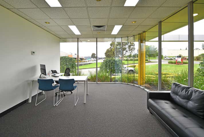 6 Dalmore Drive Scoresby VIC 3179 - Image 4