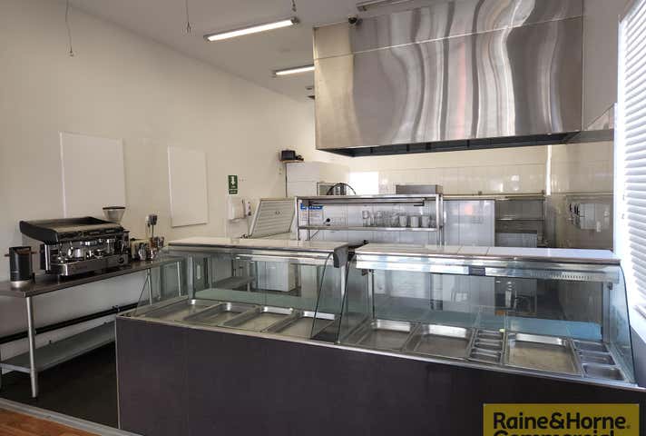 3/126 Leichhardt Spring Hill QLD 4000 - Image 3