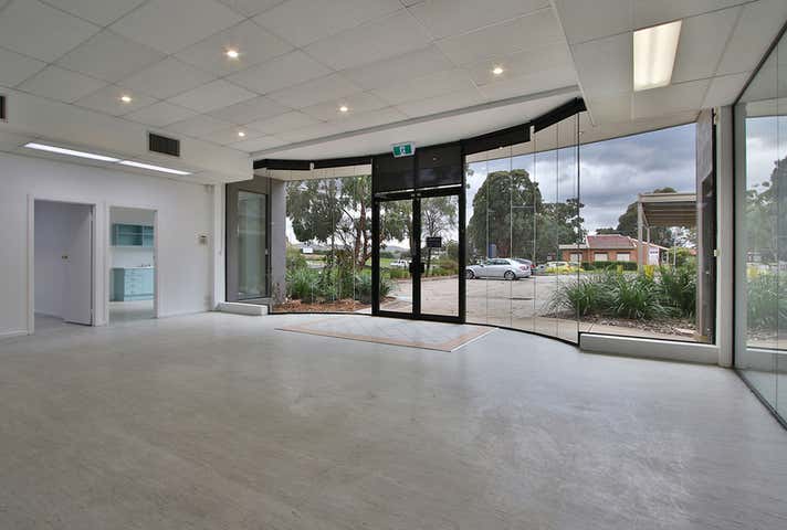 2 Sunrise Drive Greensborough VIC 3088 - Image 8