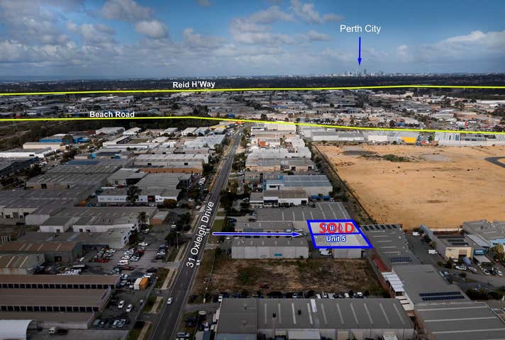 4 & 5, 31 Oxleigh Drive Malaga WA 6090 - Image 1