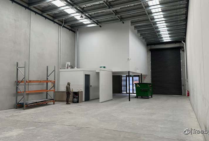 62 Axis crescent Dandenong South VIC 3175 - Image 4