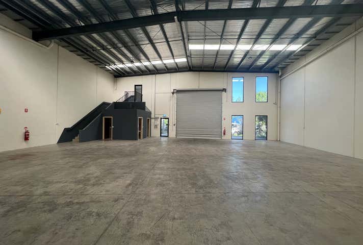 39 Pelmet Crescent Thomastown VIC 3074 - Image 2