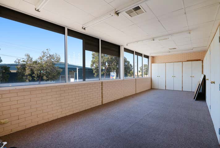1/8 Boag Place Morley WA 6062 - Image 5