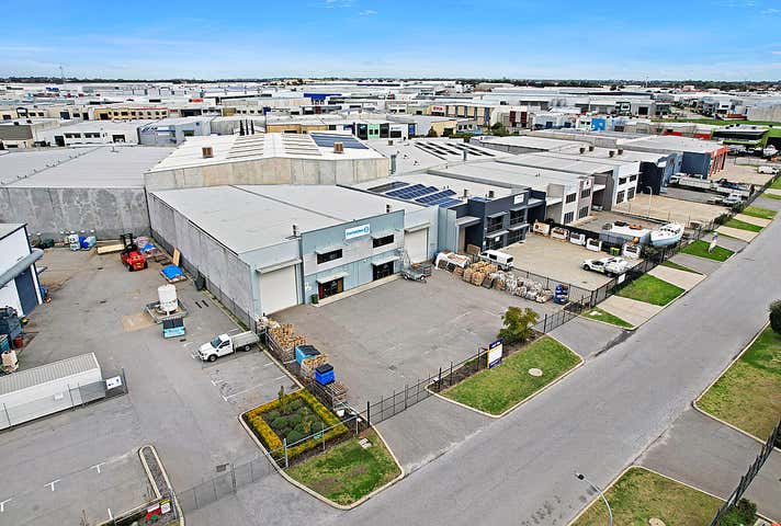 14 Tacoma Circuit Canning Vale WA 6155 - Image 23