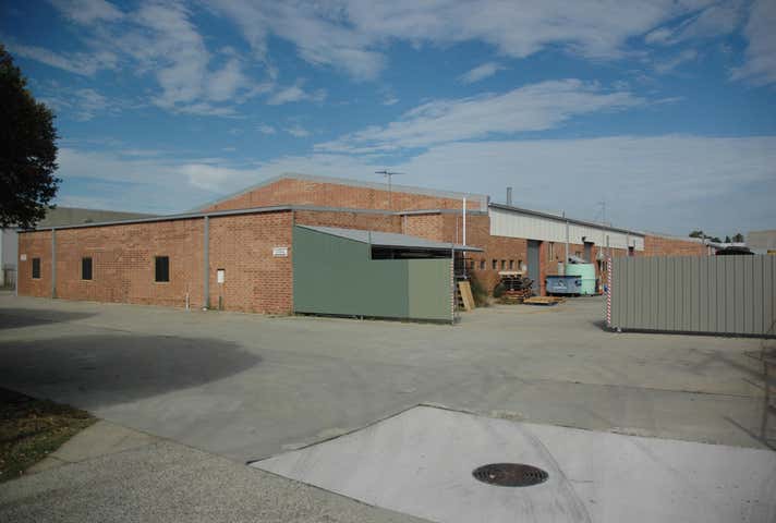 1/15 Ryelane Street Maddington WA 6109 - Image 2